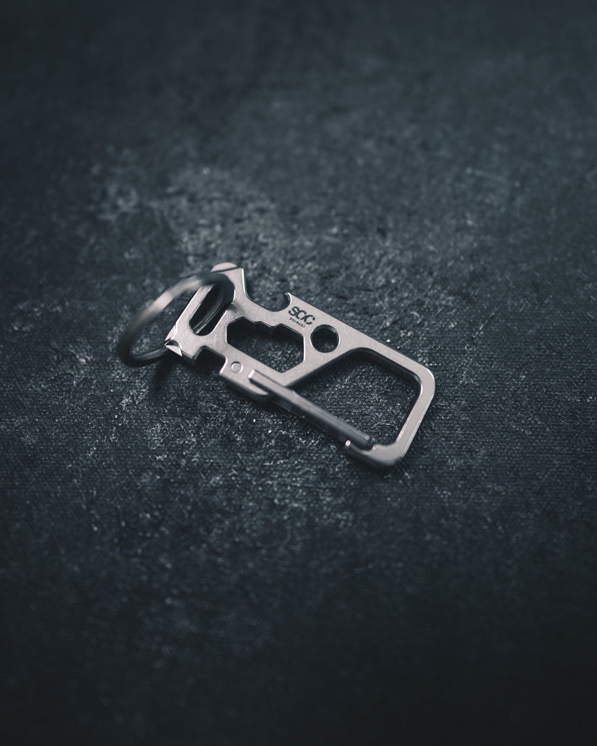 TITANIUM CARABINER / KEY CHAIN